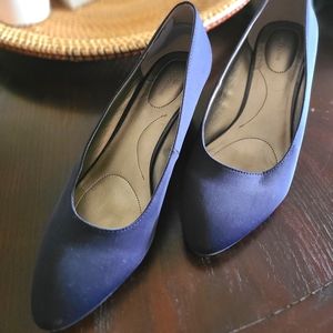 Bandalino Navy Blue wedge